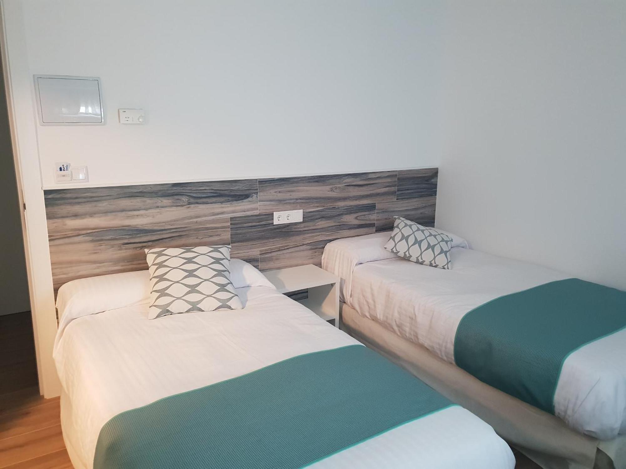 Carboneras de Guadazaón Hostal Cabanas מראה חיצוני תמונה