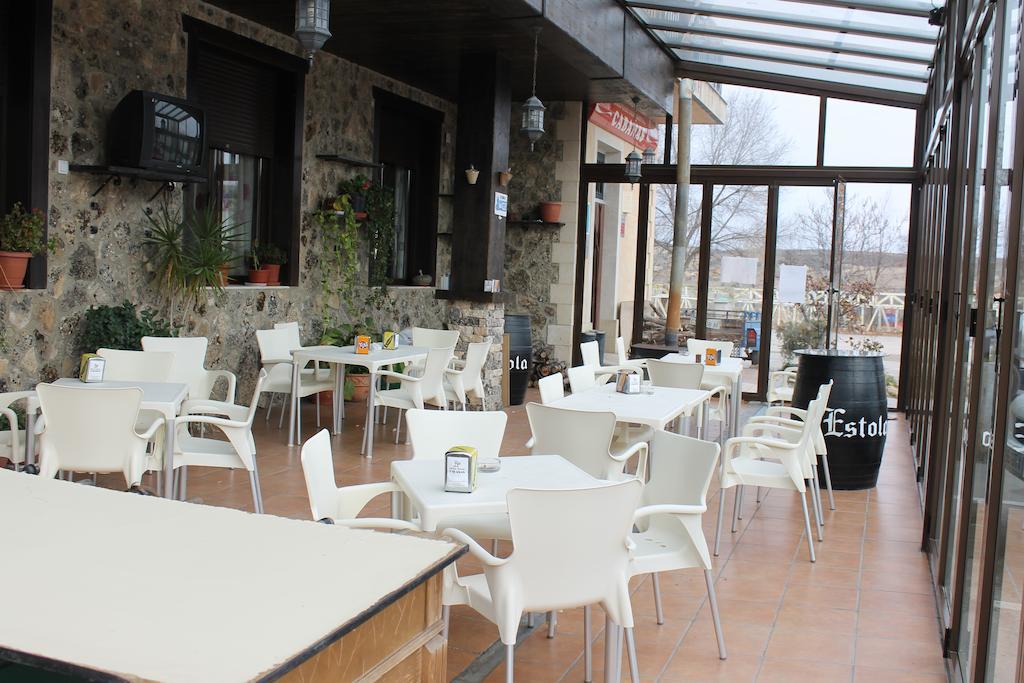 Carboneras de Guadazaón Hostal Cabanas מראה חיצוני תמונה